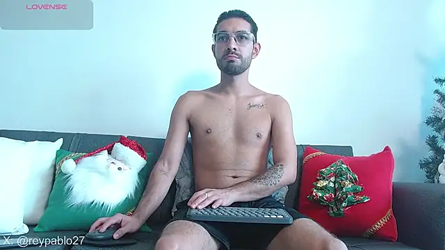 ReyPablo1 online show from 12-17-25, 09:21