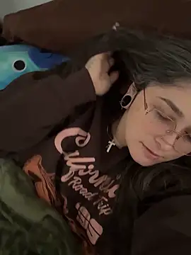 Alix Valentine online show from 10-08-25, 05:21