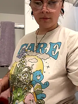 Alix Valentine online show from 10-11-25, 04:27