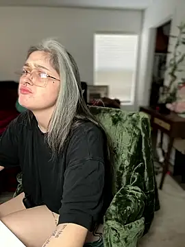 Snapshot of Alix_Valentine chatting on 01-11-26, 10:59 Alix Valentine online show from 01-11-26, 10:59