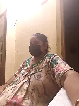 Villageanuty online show from 09-29-25, 03:28