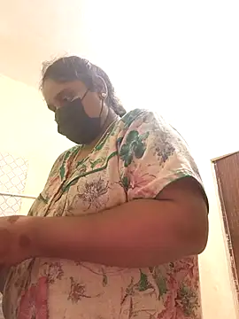 Villageanuty online show from 10-18-25, 06:58