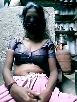 Snapshot of Tamilauntyhot chatting on 09-11-25, 12:33 Tamilauntyhot online show from 09-11-25, 12:33