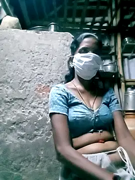 Snapshot of Tamilauntyhot chatting on 09-12-25, 04:18 Tamilauntyhot online show from 09-12-25, 04:18