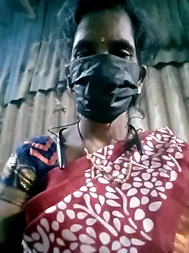 Snapshot of Tamilauntyhot chatting on 10-14-25, 12:50 Tamilauntyhot online show from 10-14-25, 12:50