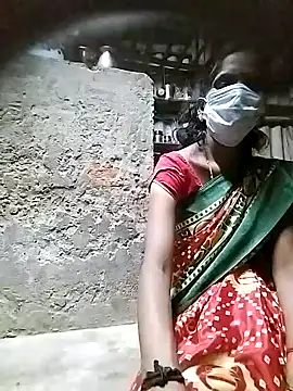 Snapshot of Tamilauntyhot chatting on 10-24-25, 03:08 Tamilauntyhot online show from 10-24-25, 03:08