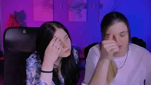 inga gree online show from 04-22-26, 07:04