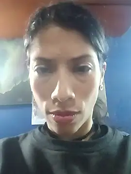 Snapshot of damian_and_tiana chatting on 01-14-26, 10:10 damian and tiana online show from 01-14-26, 10:10