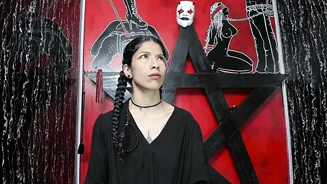 Snapshot of damian_and_tiana chatting on 02-20-26, 05:15 damian and tiana online show from 02-20-26, 05:15