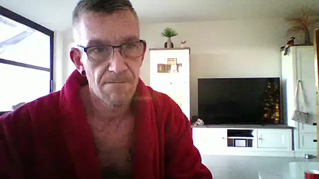 Kevinhot38 online show from 12-15-25, 10:08