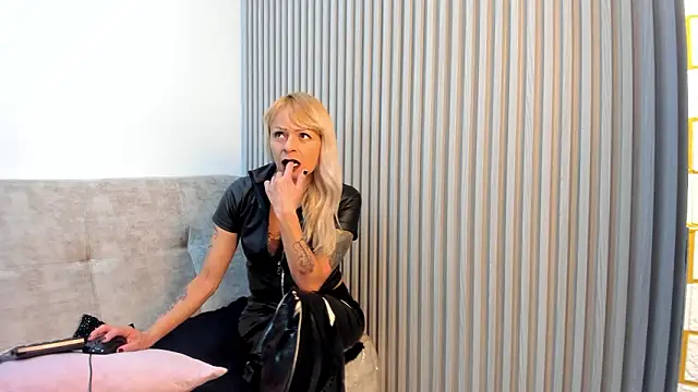 samanthajonexxx online show from 02-05-26, 04:22