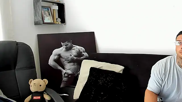 Marck Mathews online show from 09-24-25, 05:05