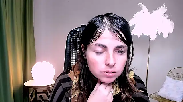 MartaEdams online show from 11-19-25, 06:24