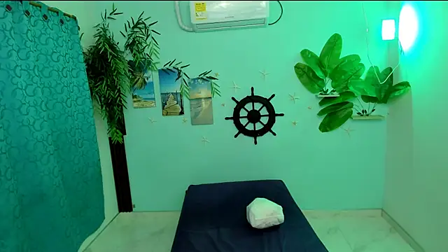 eladyrous98 online show from 11-09-25, 07:39