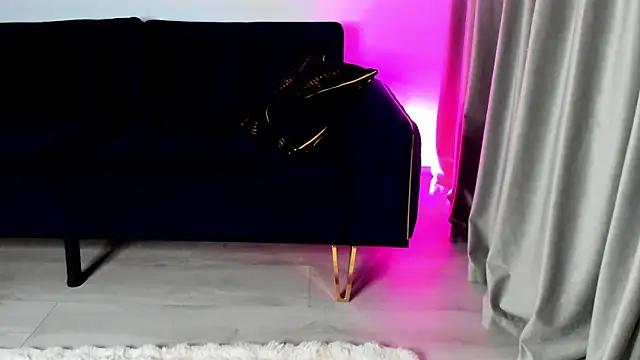 Snapshot of SluttyMaddy chatting on 11-13-25, 06:29 SluttyMaddy online show from 11-13-25, 06:29