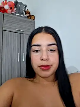 Snapshot of channell0 chatting on 09-18-25, 05:31 channell0 online show from 09-18-25, 05:31