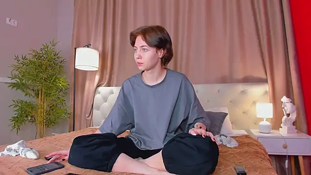 Skelerata online show from 10-24-25, 01:03