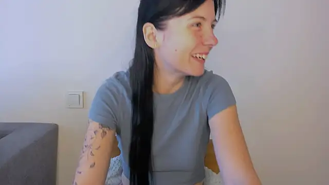 Elle Pearl  online show from 10-02-25, 06:31