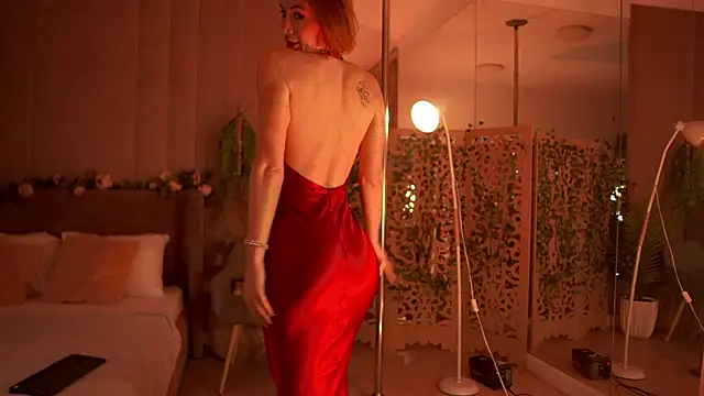 Serena Waldarf online show from 09-19-25, 06:08