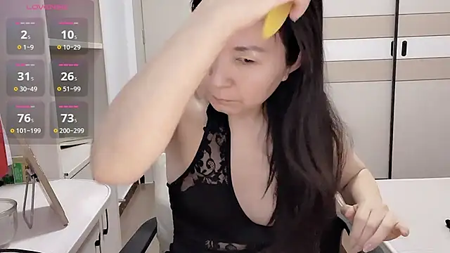 JackieBell online show from 12-14-25, 12:27