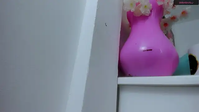 eimy skinny  online show from 10-30-25, 07:03