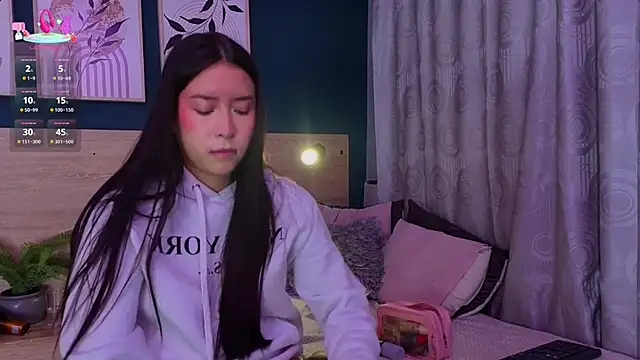 SarahMiler  online show from 02-10-26, 11:47