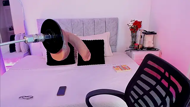 Snapshot of Taylormaxwell chatting on 01-10-26, 09:41 Taylormaxwell online show from 01-10-26, 09:41