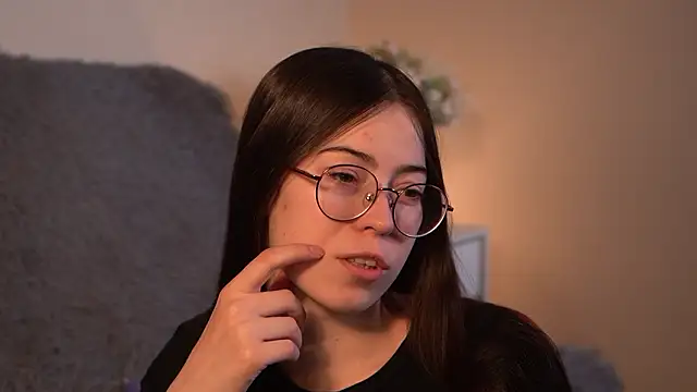 Snapshot of ywixos chatting on 02-05-26, 01:49 ywixos online show from 02-05-26, 01:49