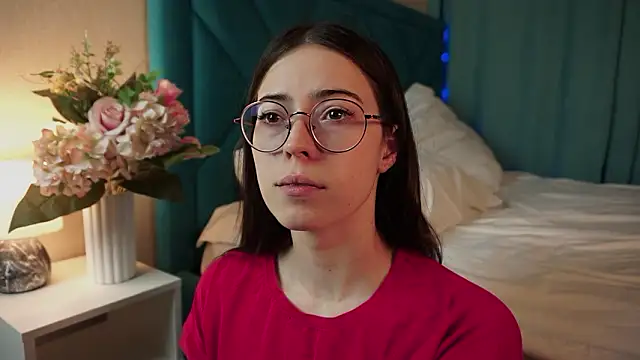 Snapshot of ywixos chatting on 02-09-26, 02:54 ywixos online show from 02-09-26, 02:54