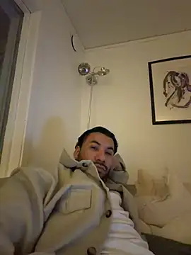 latina-pene online show from 02-05-26, 07:18