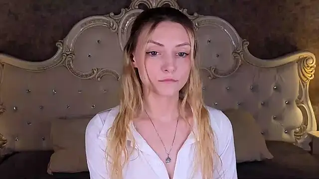 Snapshot of CindyFors chatting on 09-28-25, 08:58 CindyFors online show from 09-28-25, 08:58