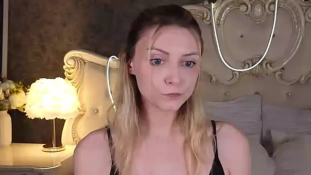 Snapshot of CindyFors chatting on 10-24-25, 09:00 CindyFors online show from 10-24-25, 09:00