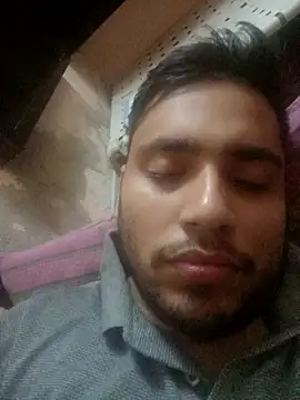 Snapshot of Desirock001 chatting on 09-25-25, 04:00 Desirock001 online show from 09-25-25, 04:00