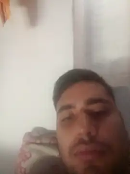 Snapshot of Desirock001 chatting on 10-06-25, 02:53 Desirock001 online show from 10-06-25, 02:53