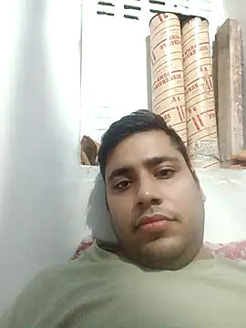 Snapshot of Desirock001 chatting on 10-22-25, 03:01 Desirock001 online show from 10-22-25, 03:01