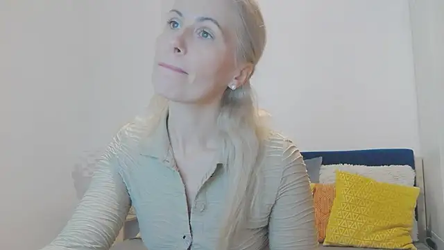 Lika Soul online show from 10-14-25, 04:08