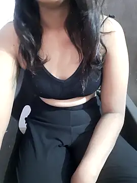 Monalisa670 online show from 12-18-25, 10:49