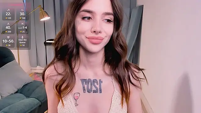 Snapshot of shuggybaby chatting on 09-30-25, 06:18 shuggybaby online show from 09-30-25, 06:18