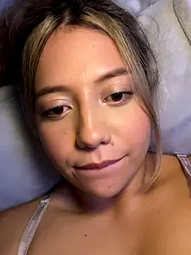 MissCat  online show from 10-06-25, 03:15