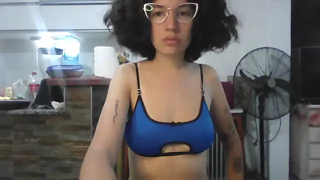 loliporomero online show from 10-10-25, 12:53