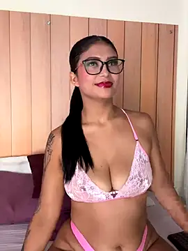 daphnevans online show from 10-04-25, 04:10