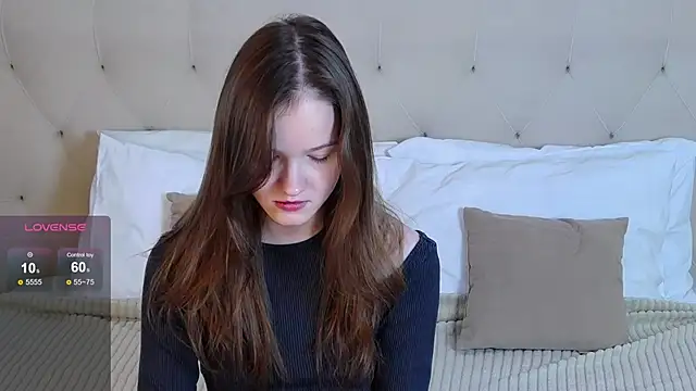 MichelleRoux online show from 10-06-25, 12:13