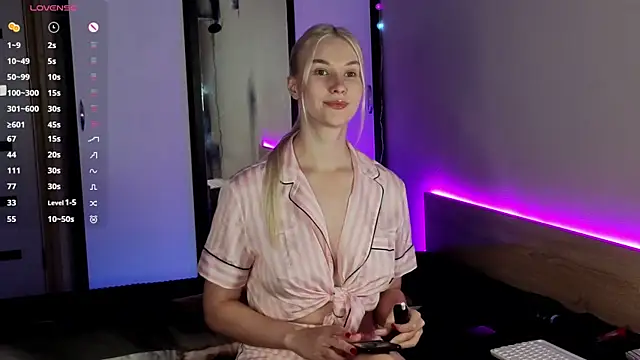 HitchcocianBlonde online show from 10-01-25, 06:03