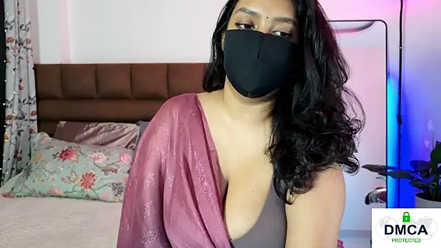 Snapshot of Gulaboo100 chatting on 02-02-26, 05:11 Gulaboo100 online show from 02-02-26, 05:11