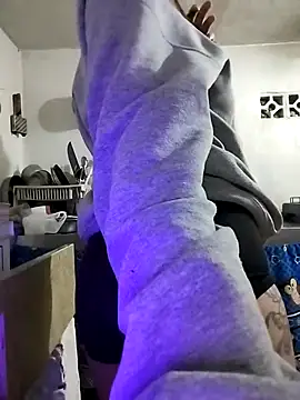 daniquintero03 online show from 10-11-25, 07:23