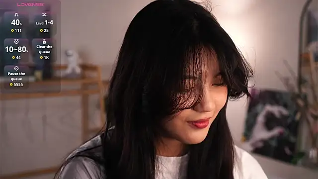 MoiraEger online show from 10-20-25, 05:02