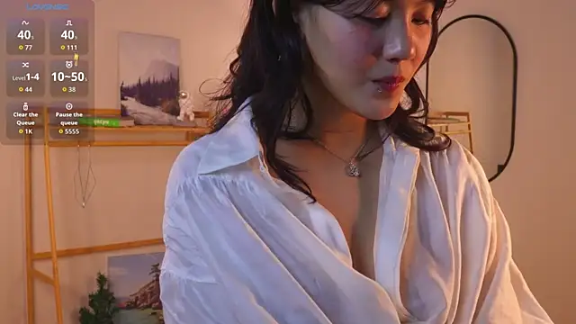 MoiraEger online show from 02-08-26, 04:10