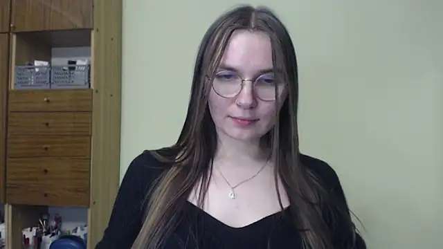 LooveELLYx online show from 01-07-25, 07:17