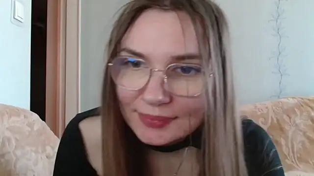 LooveELLYx online show from 03-21-25, 11:01