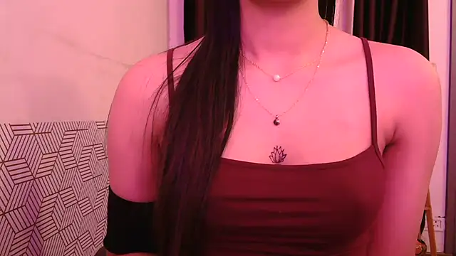 Snapshot of Tathiraa chatting on 02-27-26, 07:36 Tathiraa online show from 02-27-26, 07:36